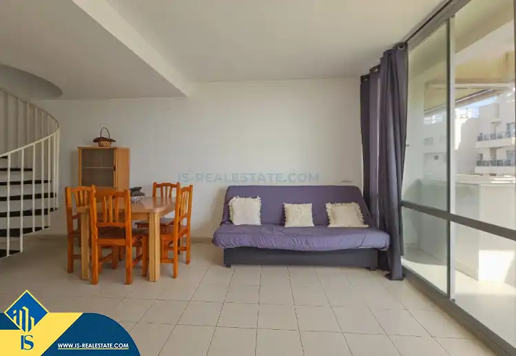 Sala de estar de Dúplex en venta en Guardamar del Segura con Terraza, Amueblado y Piscina comunitaria