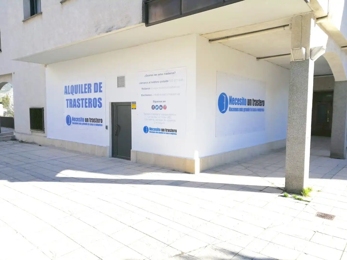 Exterior view of Storage room for rent in Jaca  with Alarm