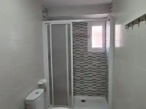 Badezimmer von Wohnung zur untervermieten in Málaga mit Möbliert