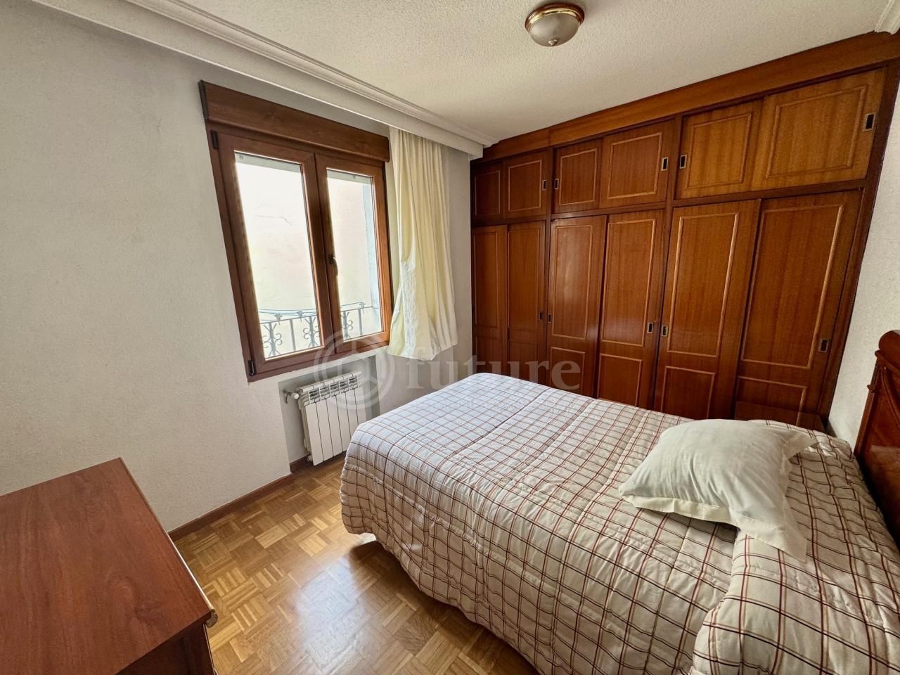 Dormitori de Pis de lloguer en Salamanca Capital amb Calefacció i Moblat