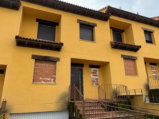 Exterior view of Residential for sale in El Tiemblo 