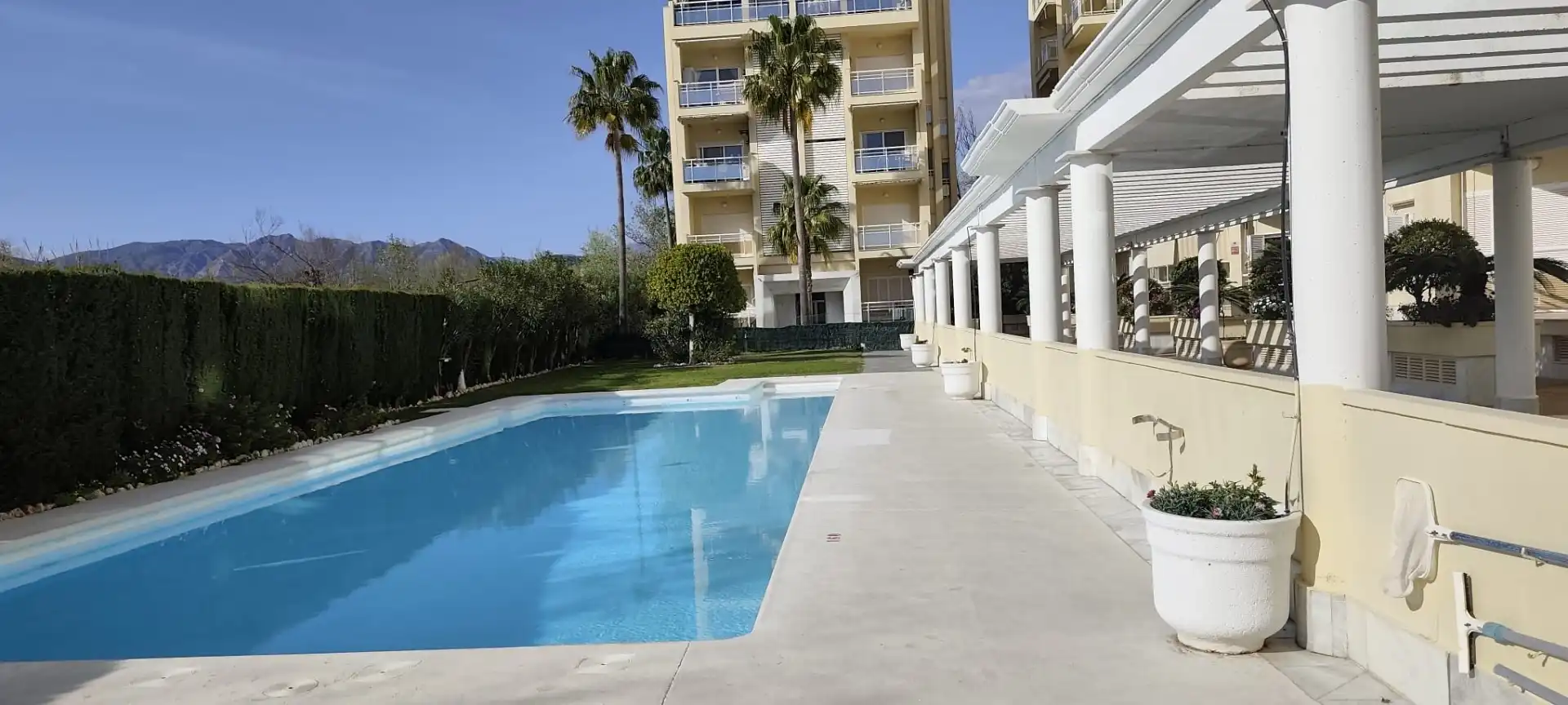 Schwimmbecken von Wohnung zum Verkauf in Motril mit Klimaanlage, Terrasse und Gemeinschaftspool