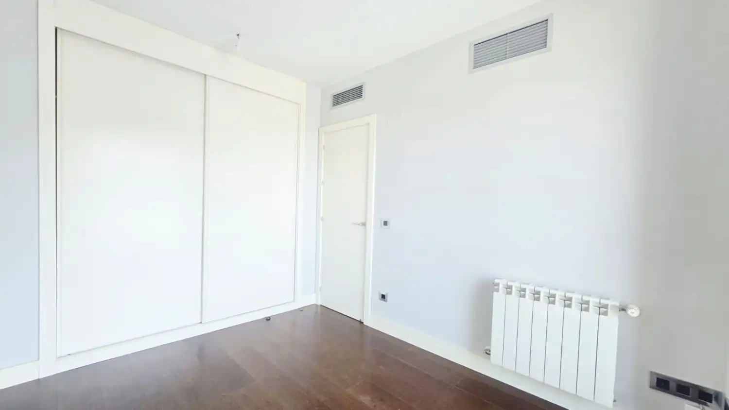 Habitación de Ático de alquiler en Madrid con Aire acondicionado, Calefacción y Terraza