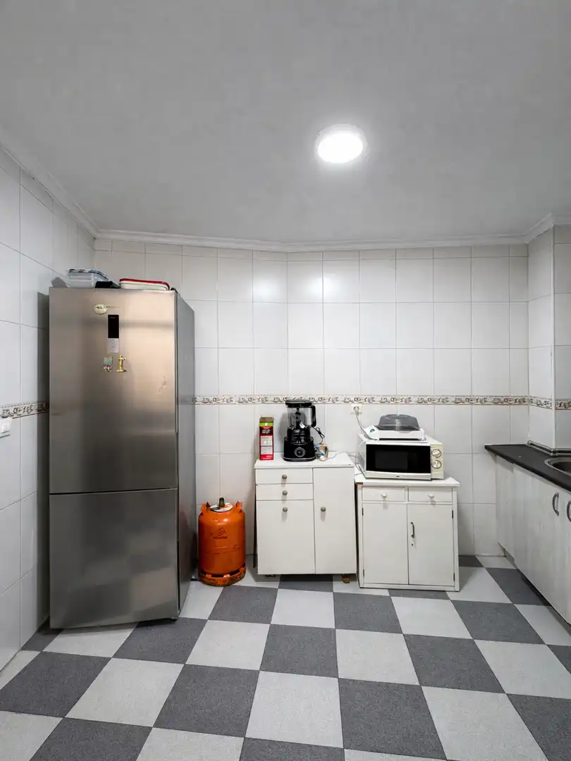 Cuina de Pis en venda en Sevilla amb Aire condicionat i Calefacció