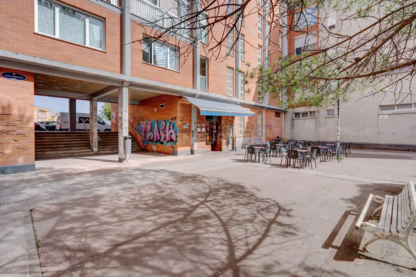 Commercial properties for sale in Extremadura Kalea, 9, Donostia-San Sebastian, Spai, 9, Intxaurrondo
