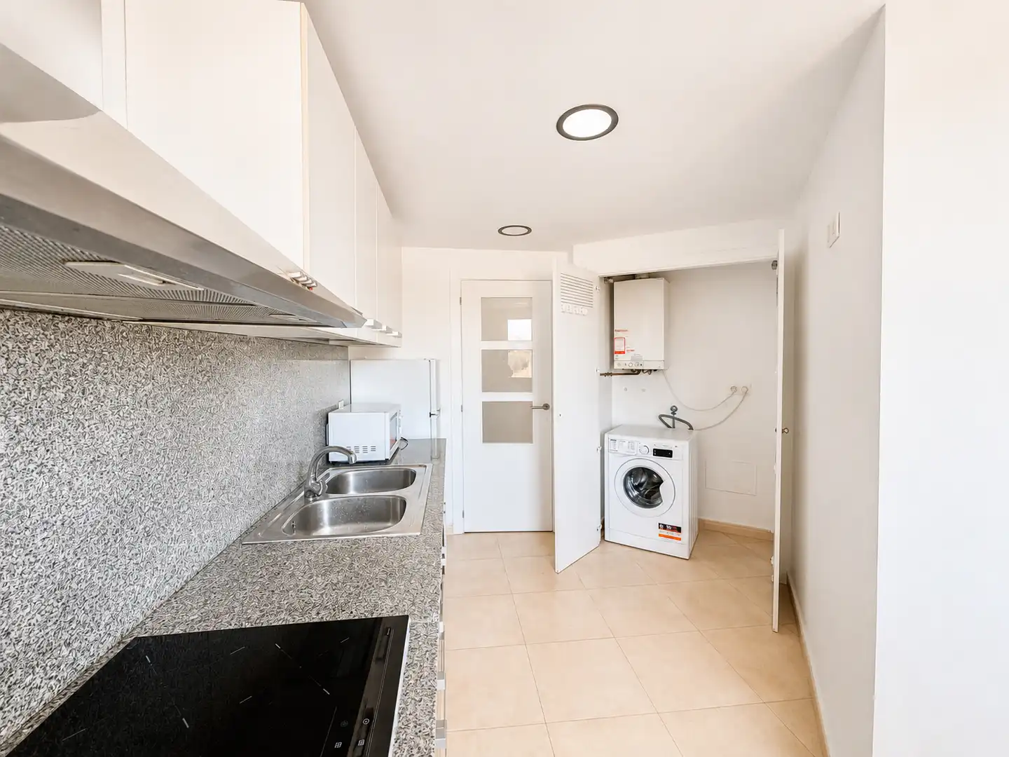 Cocina de Piso en venta en Cassà de la Selva con Calefacción y Trastero