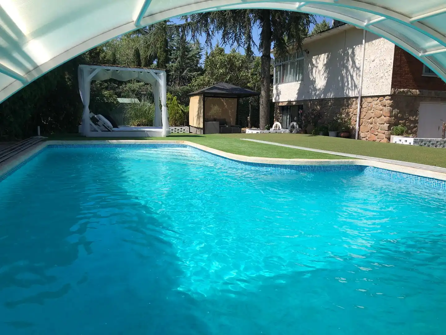 Piscina de Casa o xalet en venda en Galapagar amb Aire condicionat, Calefacció i Jardí privat