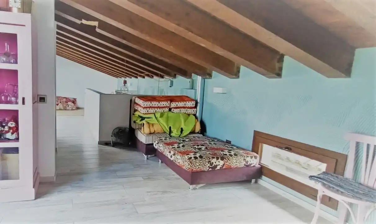 Habitación de Casa adosada en venta en Manlleu con Calefacción, Jardín privado y Parquet