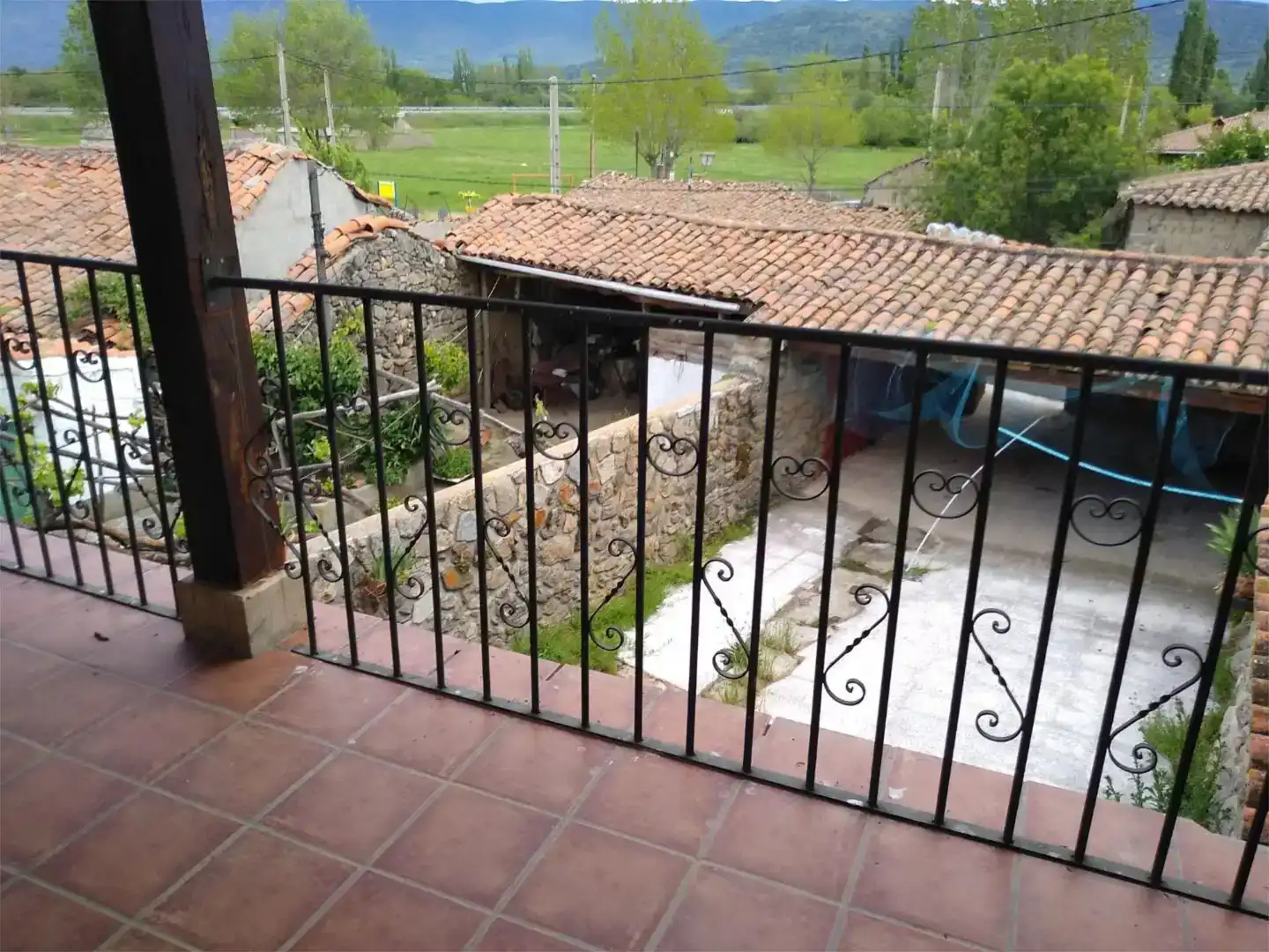 Balcony of Detached homes for sale in Malpartida de Corneja, Ávila