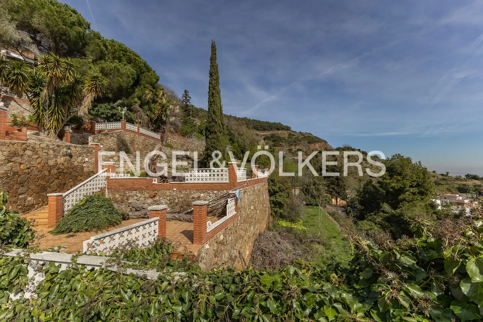 Außenansicht von Country house zum Verkauf in Barcelona mit Heizung, Parkett und Terrasse