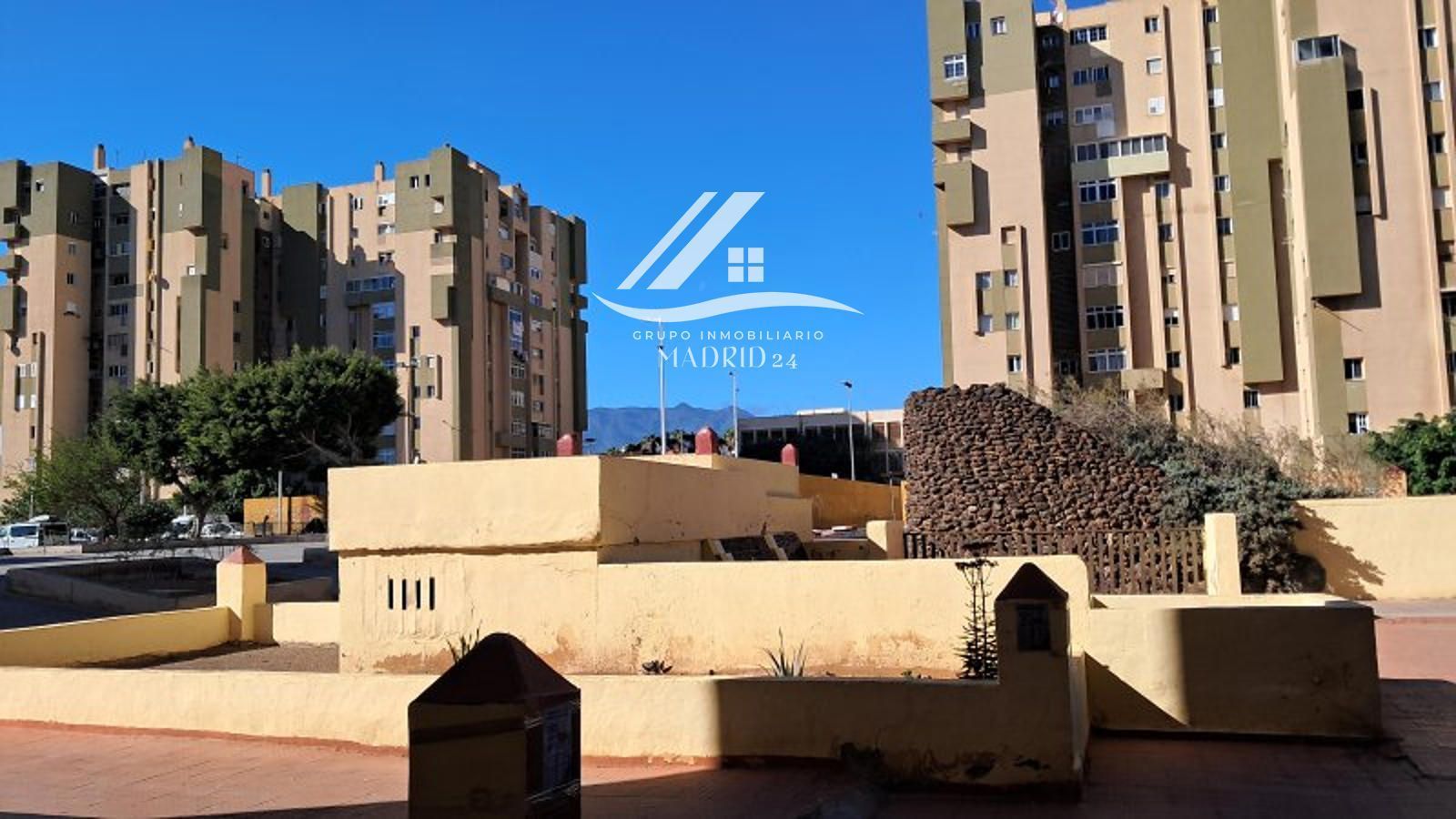 Vista exterior de Piso en venta en Telde