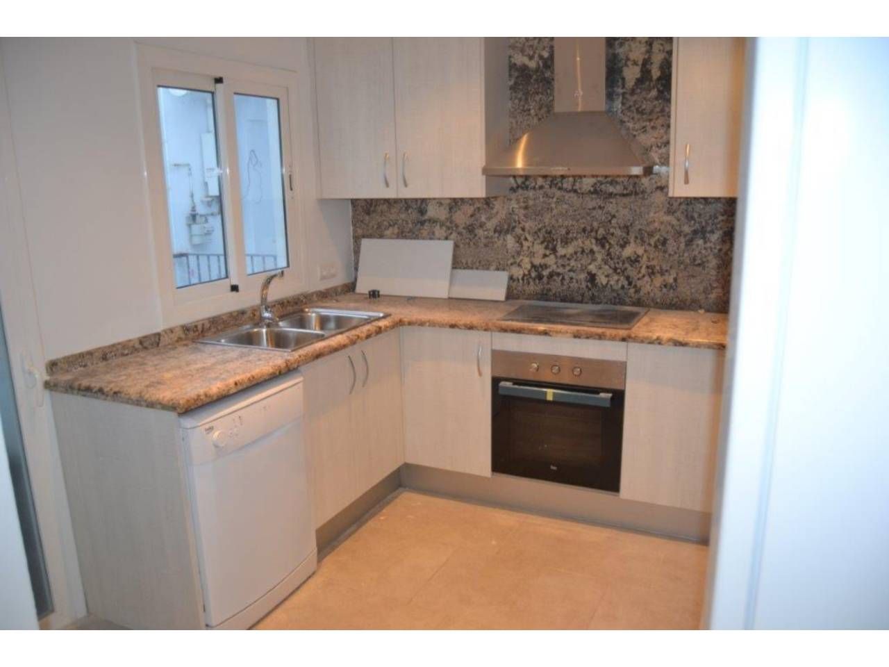 Kitchen of Apartment to rent in Cambrils  with Air Conditioner, Parquet flooring and Terrace