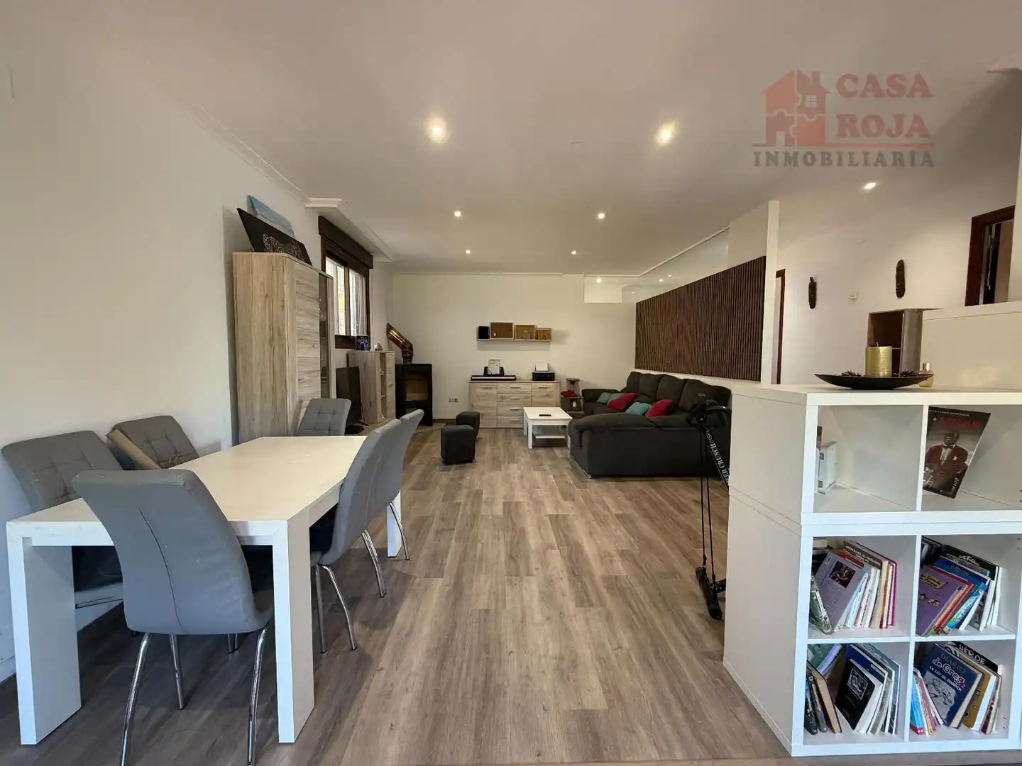 Casa o xalet en venda en Cangas  amb Calefacció, Terrassa i Moblat
