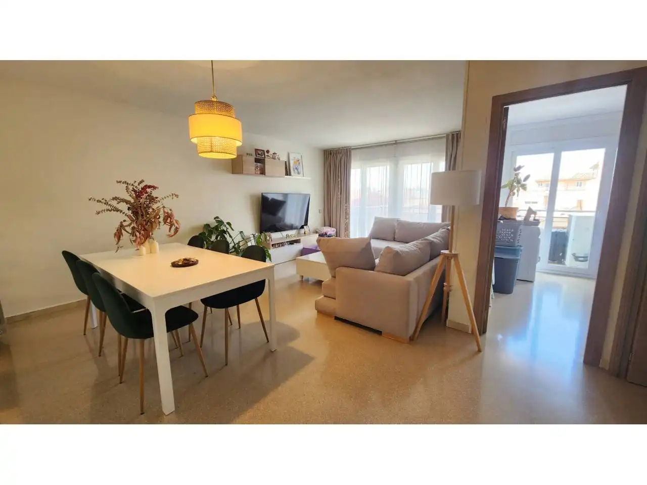 Sala de estar de Piso en venta en Terrassa con Aire acondicionado, Calefacción y Trastero