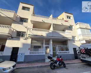 Vista exterior de Apartament en venda en Torrevieja amb Terrassa