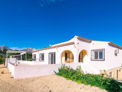 Exterior view of House or chalet for sale in L'Alfàs del Pi  with Air Conditioner, Private garden and Terrace