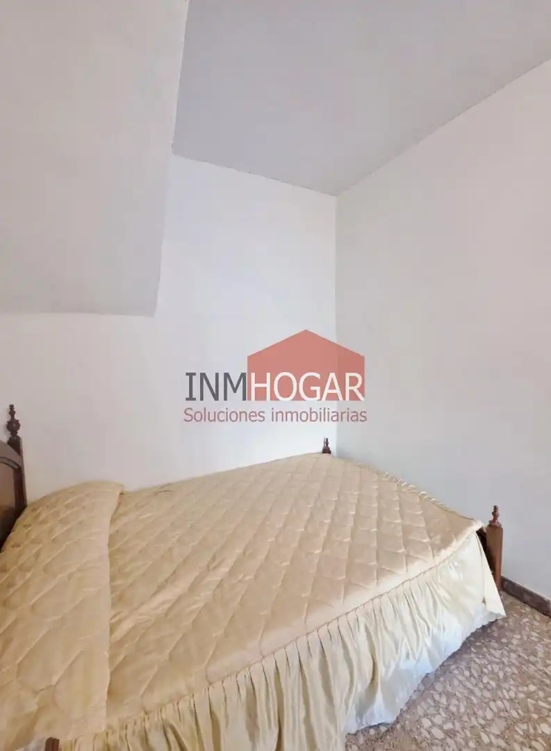 Dormitori de Casa o xalet en venda en El Barraco  amb Traster i Moblat
