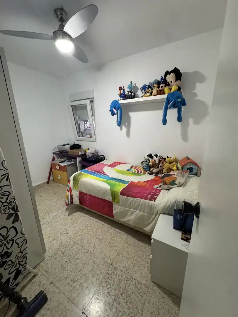 Dormitori de Pis en venda en Jaén amb Aire condicionat i Balcó