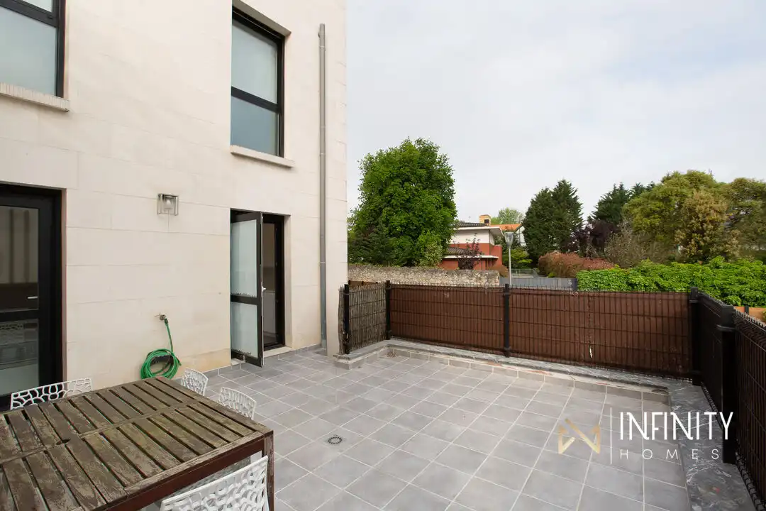 Terrassa de Dúplex en venda en Getxo  amb Calefacció, Jardí privat i Terrassa