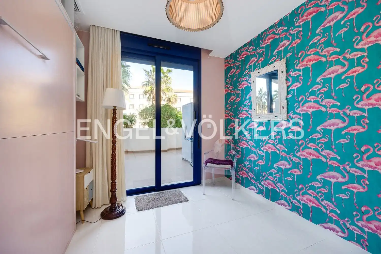 Erdgeschoss zum Verkauf in Torrevieja mit Klimaanlage, Heizung und Terrasse