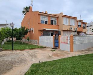 Exterior view of Single-family semi-detached for sale in Vinaròs  with Air Conditioner, Heating and Terrace