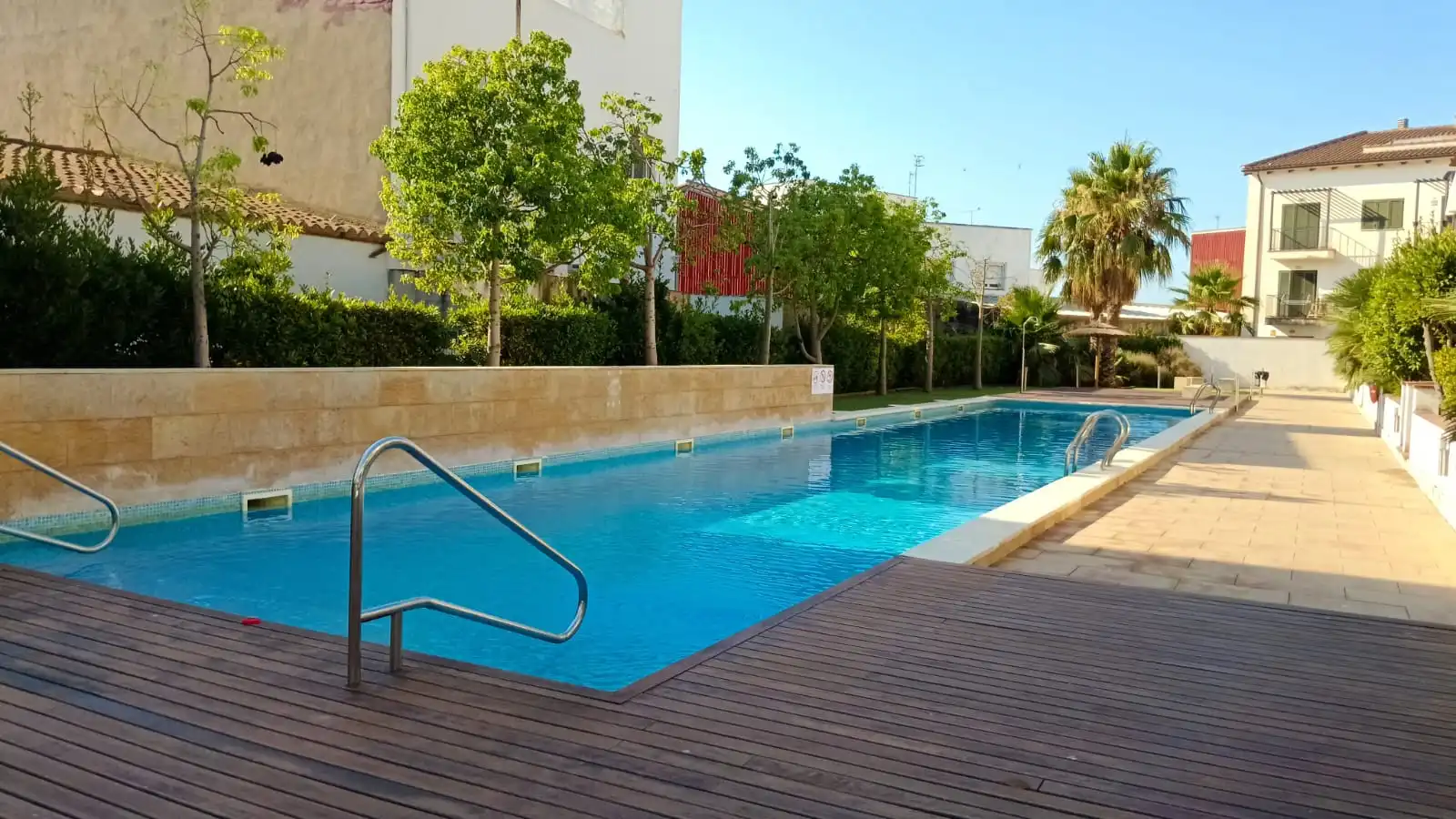 Piscina de Pis en venda en Sant Jaume d'Enveja amb Aire condicionat, Calefacció i Parquet