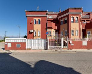 Vista exterior de Casa adosada en venda en Las Gabias