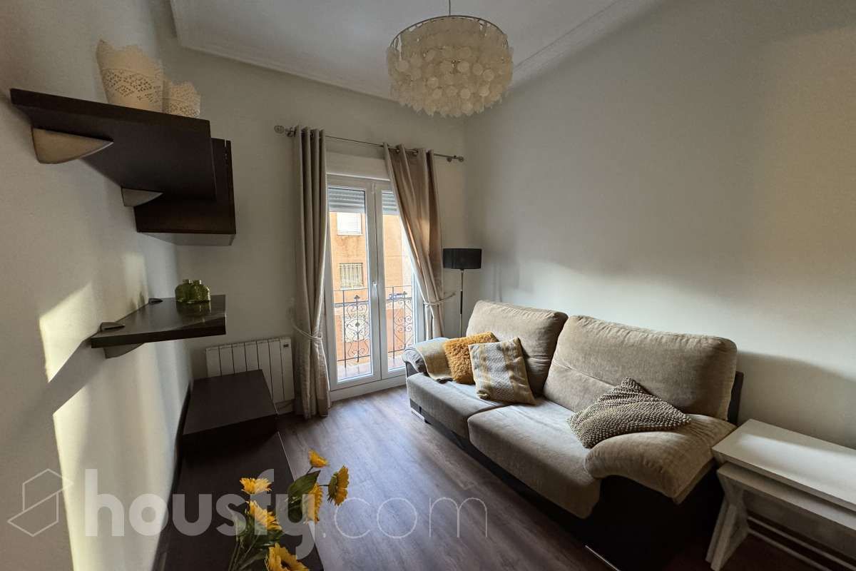 Sala d'estar de Pis de lloguer en  Madrid Capital amb Calefacció, Parquet i Terrassa