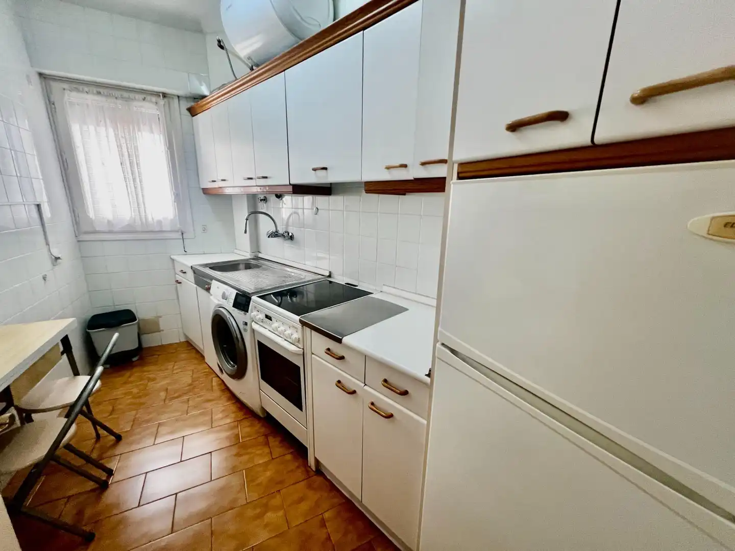 Cuina de Pis de lloguer en Zaragoza amb Aire condicionat, Calefacció i Parquet