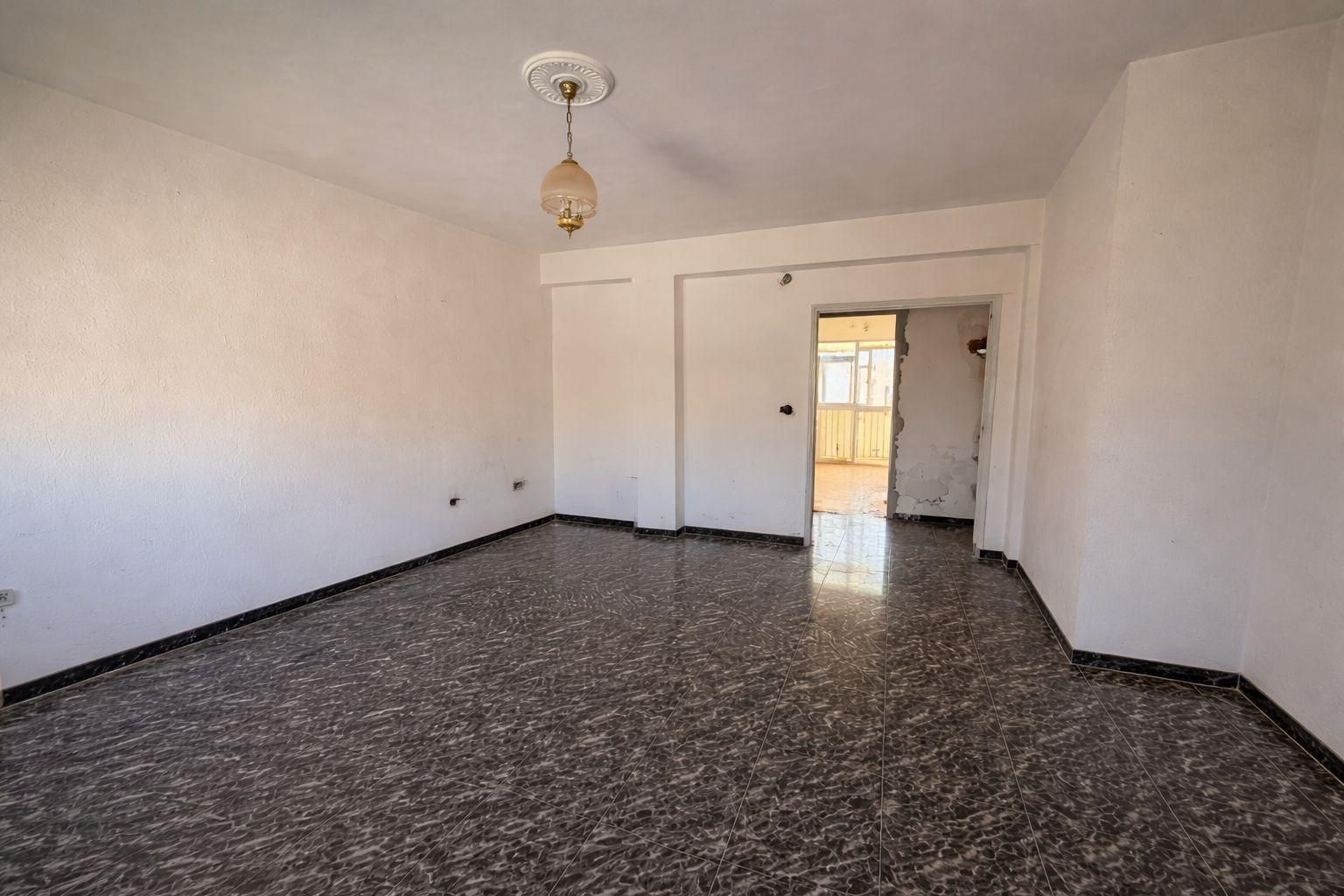 Sala d'estar de Pis en venda en La Línea de la Concepción