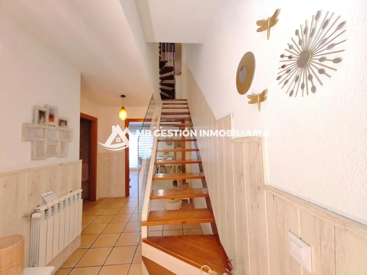 Maisonette zum Verkauf in Fuenlabrada mit Klimaanlage, Heizung und Terrasse