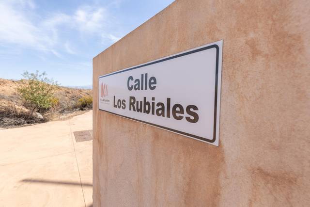 Terreno industrial en Venta en Calle juncarillo en Escúzar