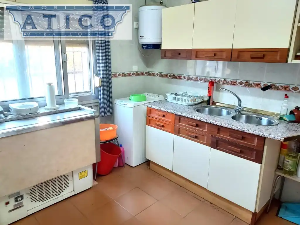 Kitchen of Houses for sale in La Rinconada