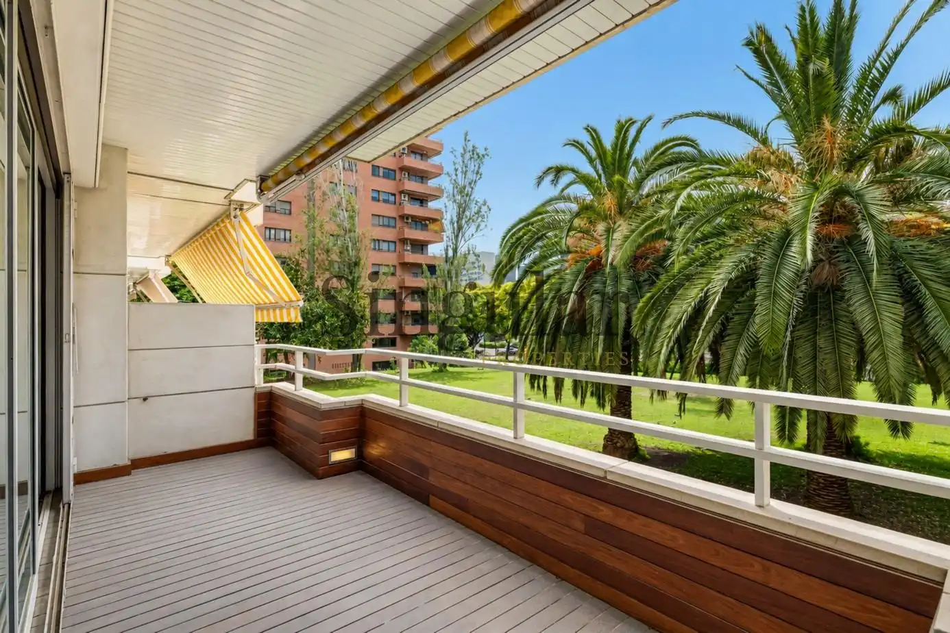 Terraza de Piso en venta en Barcelona con Aire acondicionado, Calefacción y Terraza