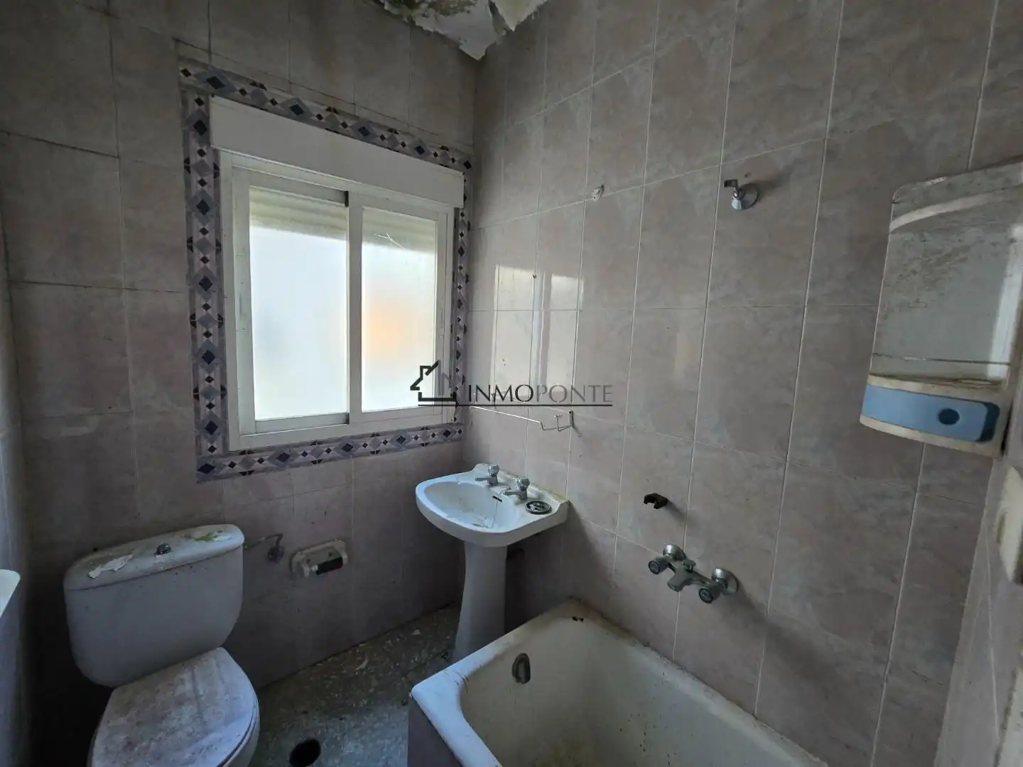 Bathroom of Flat for sale in Vilagarcía de Arousa  with Terrace