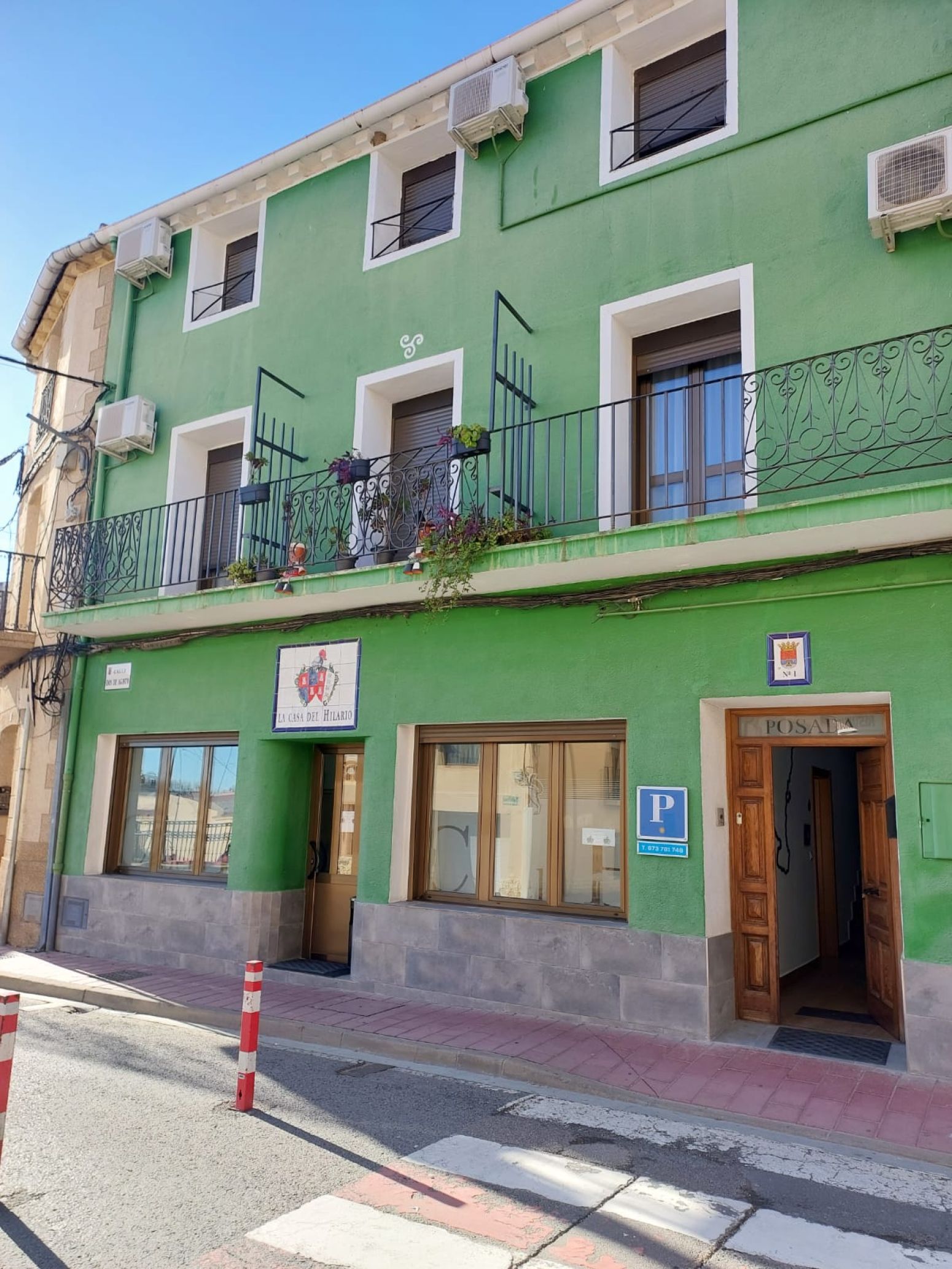 Vista exterior de Casa adosada en venda en Milagro amb Aire condicionat, Calefacció i Moblat