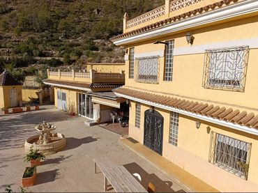 Terreno rústico en venta en Relleu