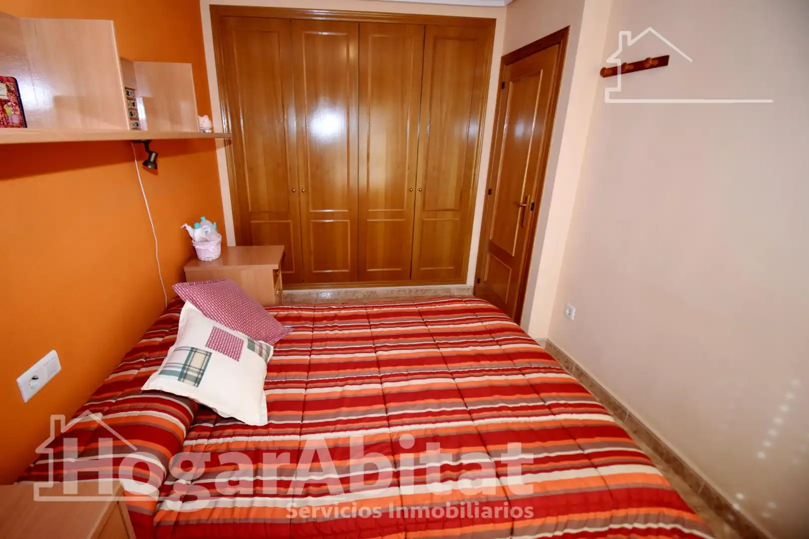 Dormitori de Casa adosada en venda en Vila-real amb Aire condicionat, Calefacció i Terrassa