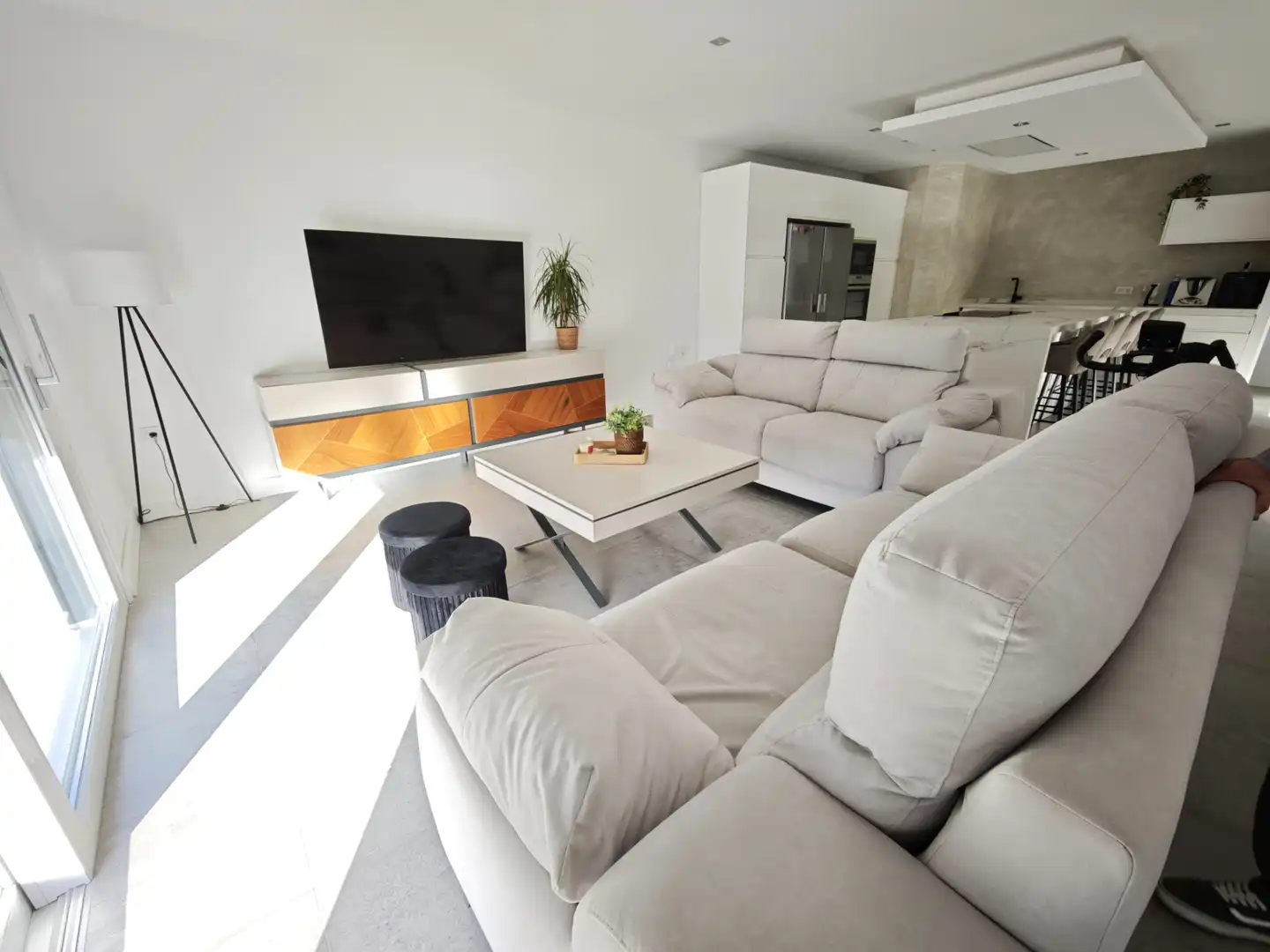 Sala d'estar de Casa o xalet en venda en El Puerto de Santa María amb Aire condicionat, Calefacció i Jardí privat