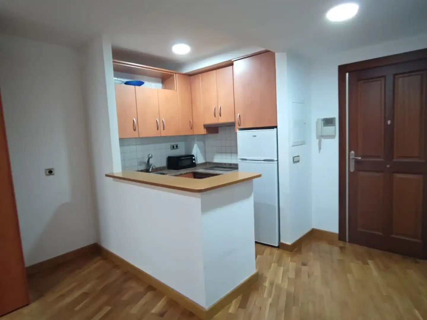 Cuina de Apartament de lloguer en Murcia amb Aire condicionat, Calefacció i Moblat