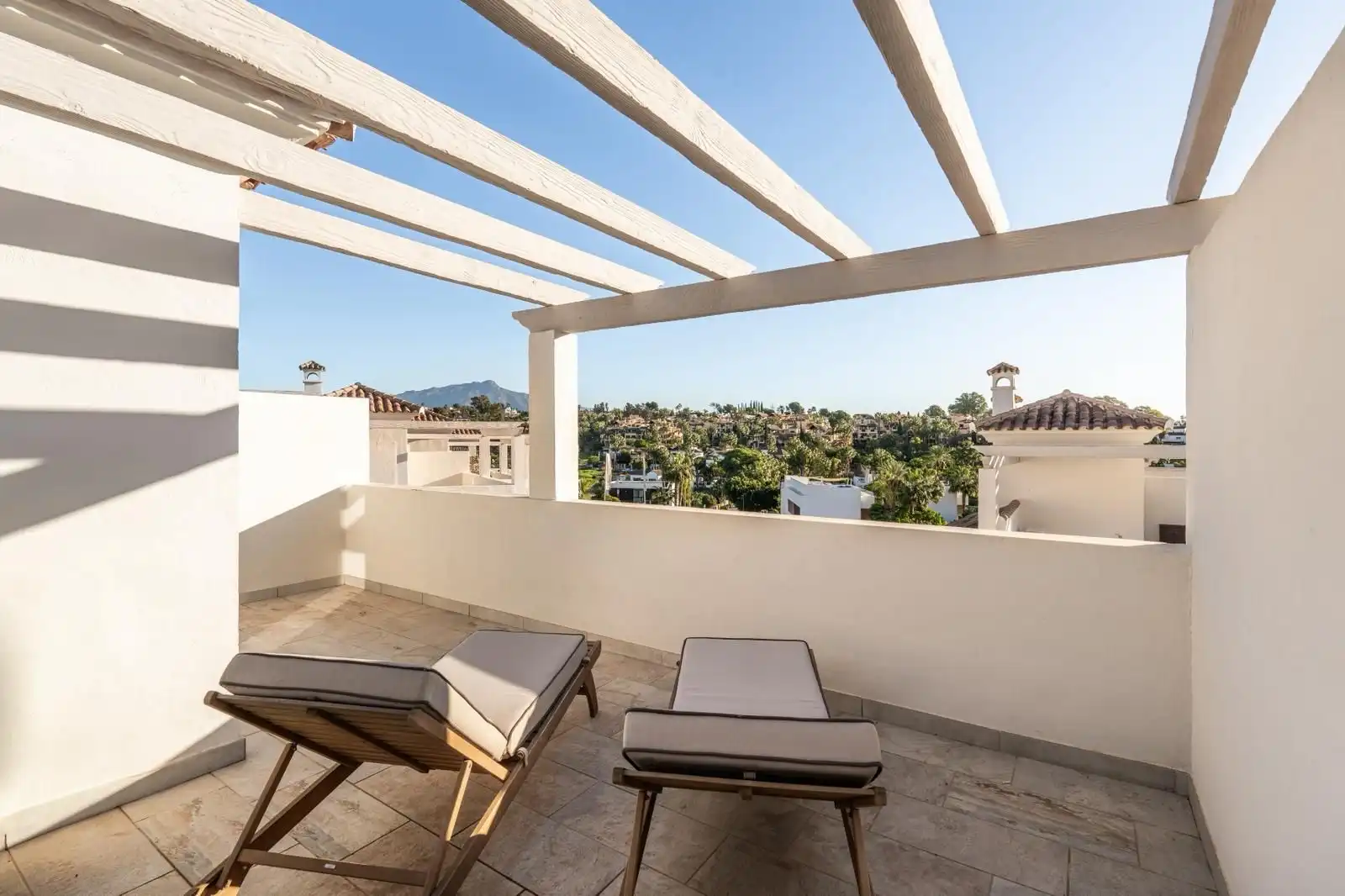 Reihenhaus mit Terrasse zum Verkauf in 14 Urbanización Dos Hermanas II, imagen 2