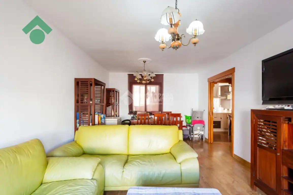 Sala de estar de Casa adosada en venta en Nerja con Aire acondicionado y Balcón