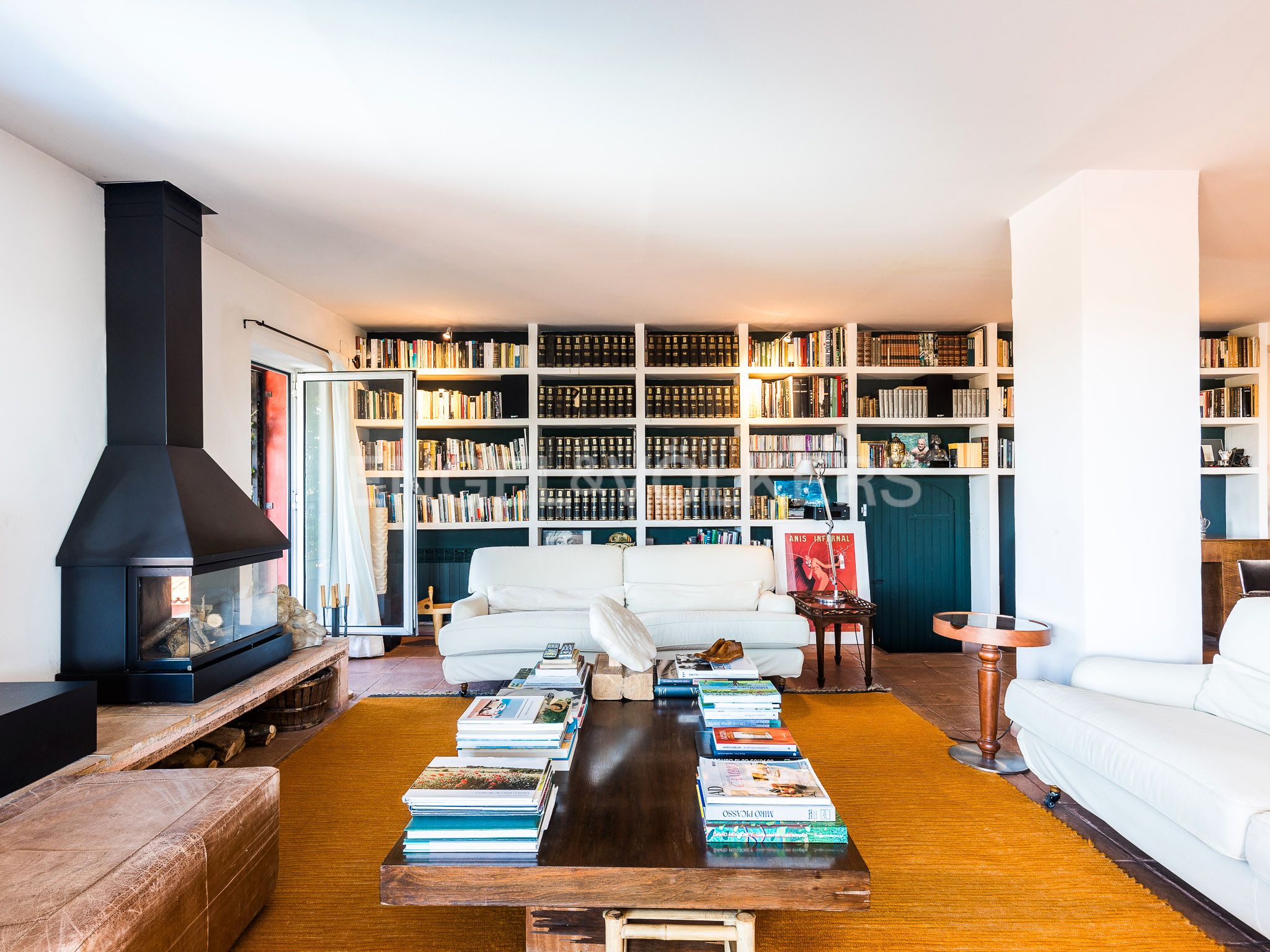 Sala d'estar de Casa o xalet en venda en  Barcelona Capital amb Calefacció, Parquet i Terrassa