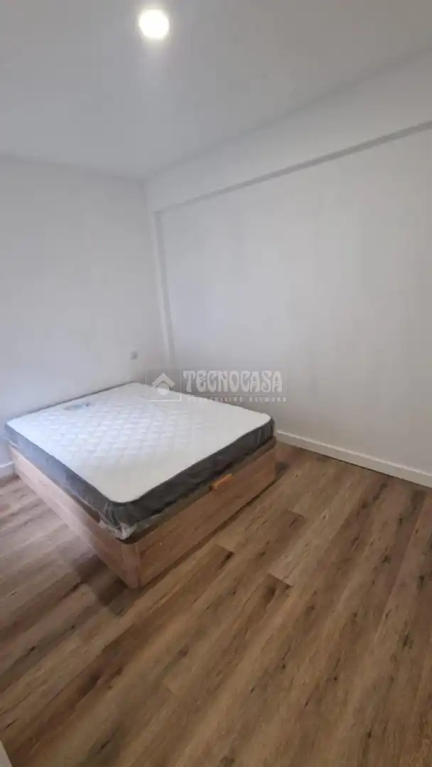 Habitación de Piso en venta en Madrid con Aire acondicionado