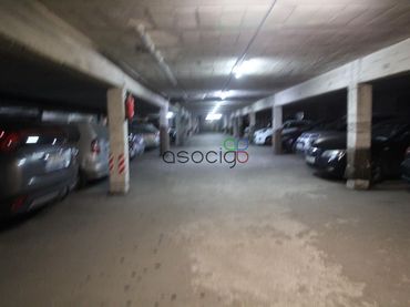 Individual with lift for sale in Felipe Solano Antelo