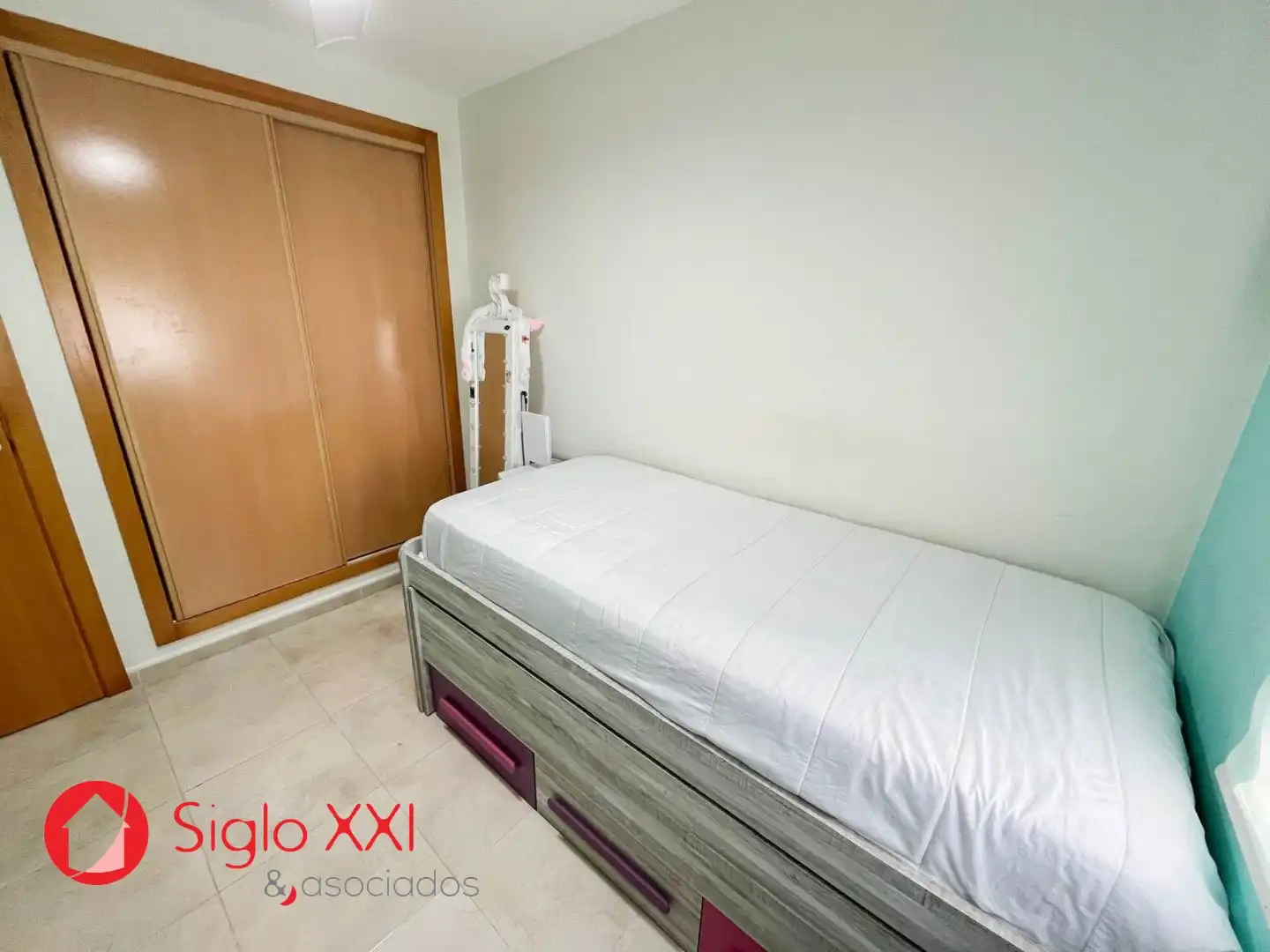 Schlafzimmer von Einfamilien-Reihenhaus zum Verkauf in Almazora / Almassora mit Klimaanlage, Heizung und Terrasse