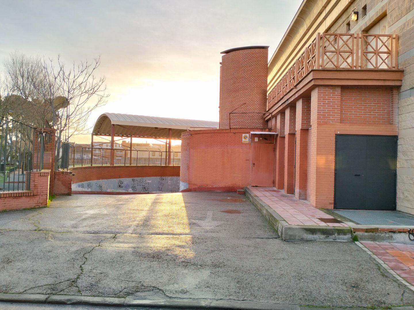 Vista exterior de Garatge de lloguer en Getafe