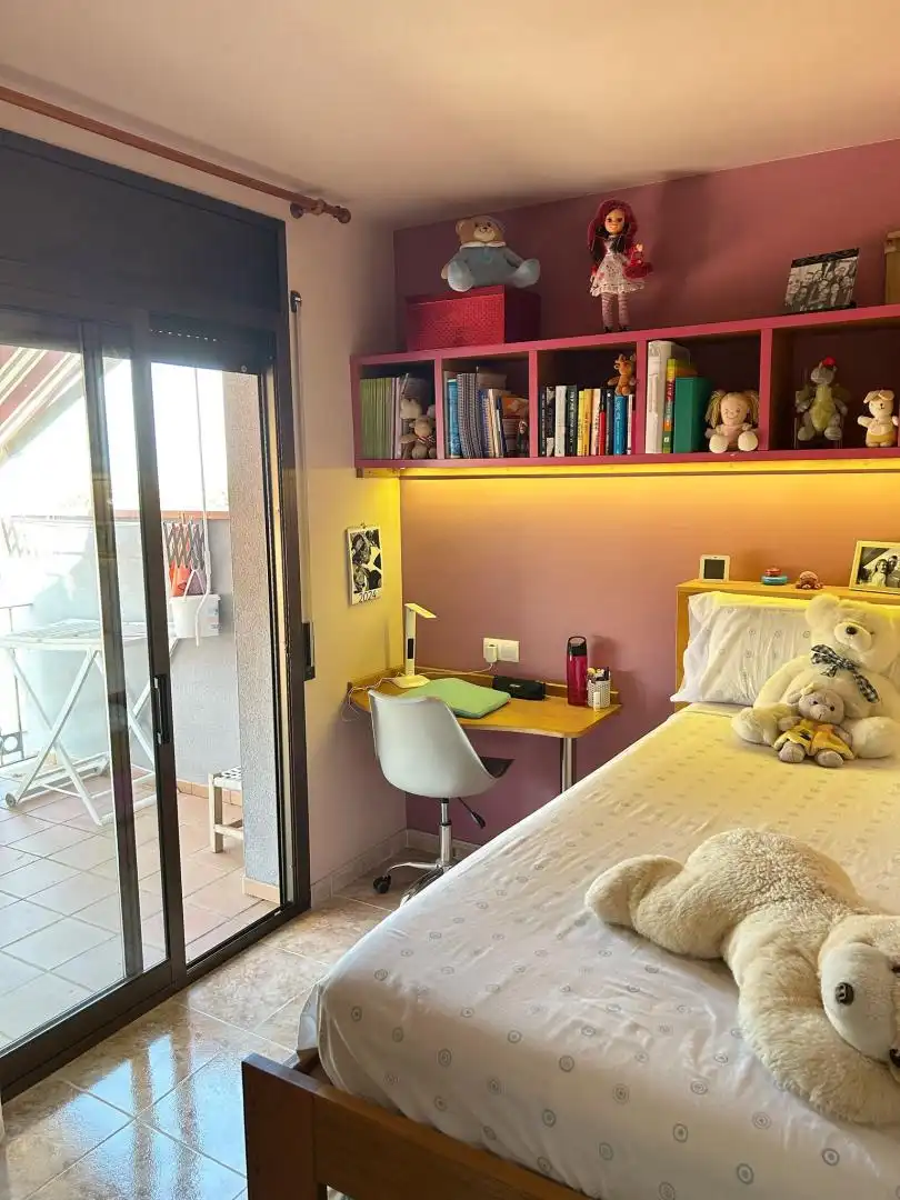 Bedroom of Detached homes for sale in Palau-saverdera