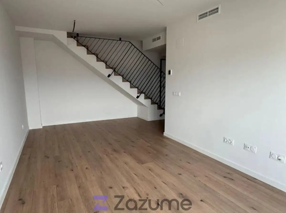 Dúplex de lloguer en  Valencia Capital amb Aire condicionat, Calefacció i Parquet