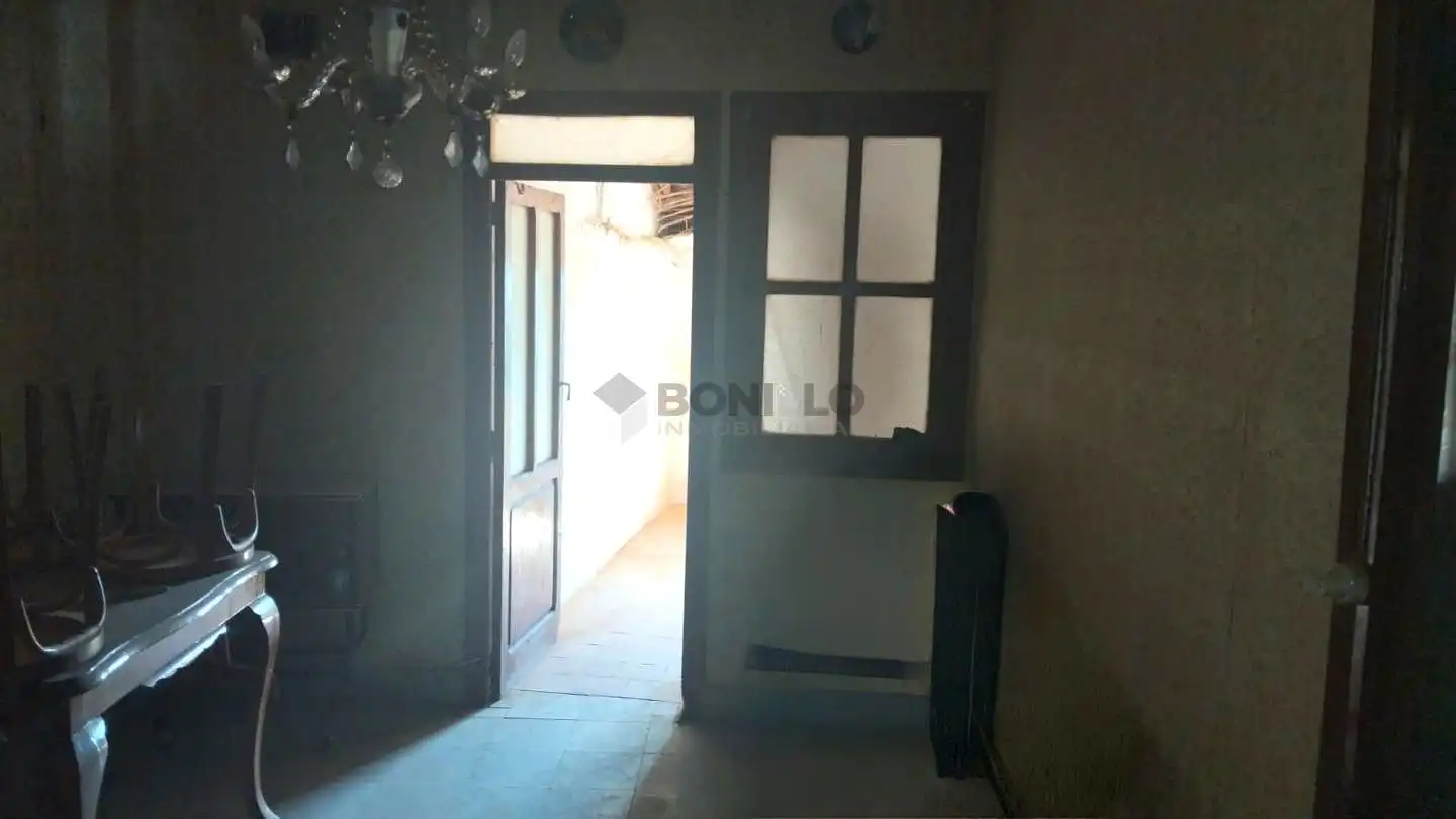 Casa adosada en venda en Ademuz amb Balcó